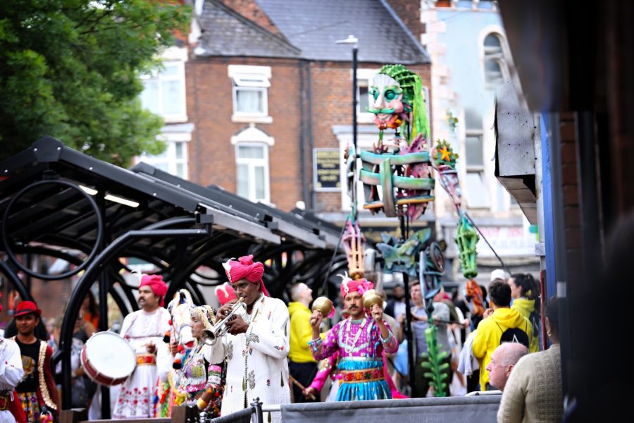 Lollipop ladies, a towering puppet and giant pigeons…. just some of the antics from Wednesbury Day!